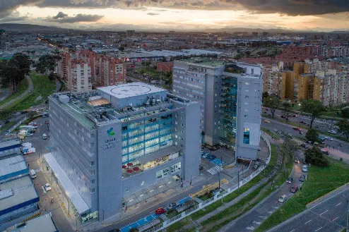 Clínica Universitaria Colombia, centro médico integral en la capital